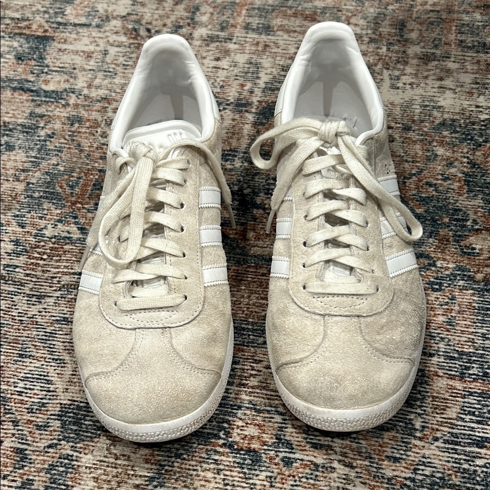 Adidas White Sneakers Classic Low-Top Design size 7.5 Gazells
